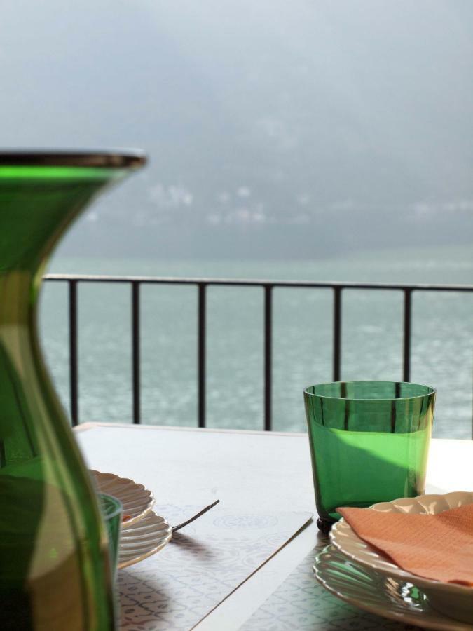 Casa Marina - Appartamento Nel Residence Di Nesso Eksteriør bilde